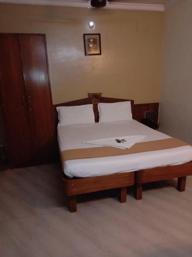 Central Residency Chennai Exterior photo